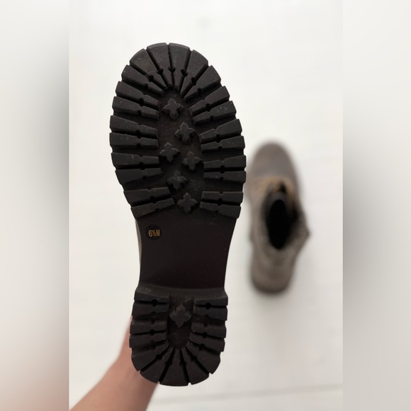 Women’s Cliffs by White Mountain Boots - Picture 4 of 6